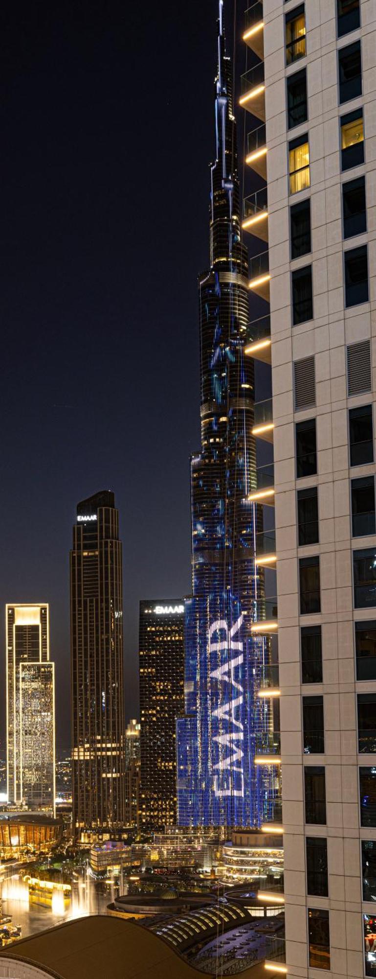 Elegant 3 Bedroom Apartment! 2 Minute Walk To Mall! Burj Khalifa And Fountain View! *