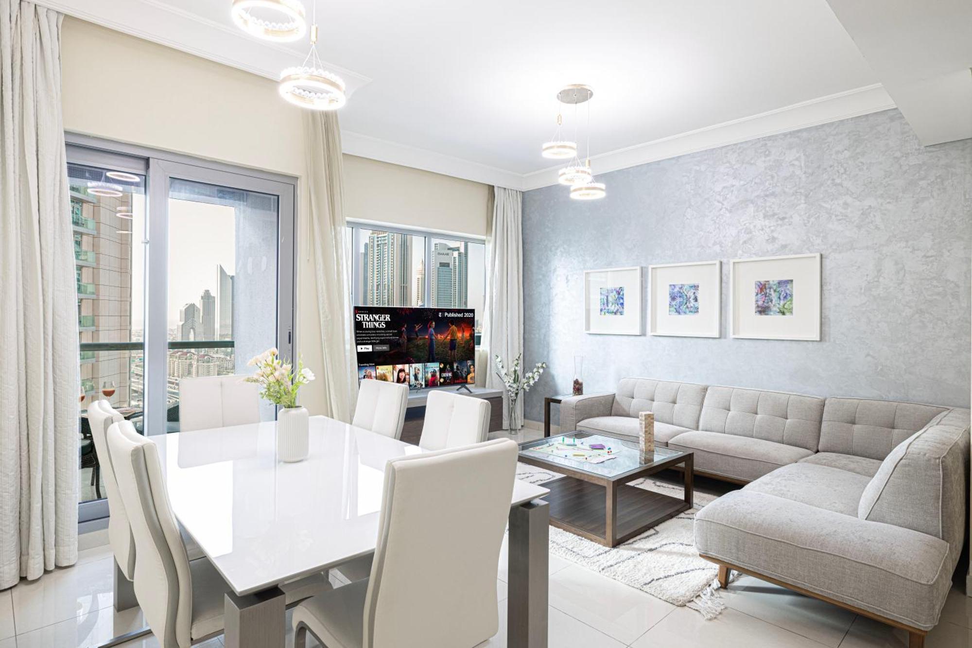 Apartment Elegant 3 Bedroom Apartment! 2 Minute Walk To Mall! Burj Khalifa And Fountain View! *