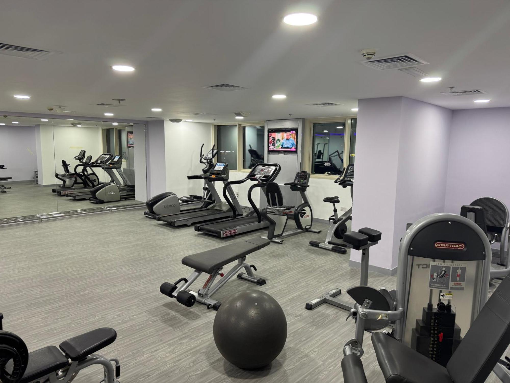 Newly Renovated Cosy * Dubai