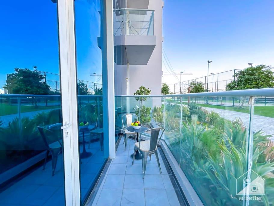 City Serenity Modern Studio With Stunning Views