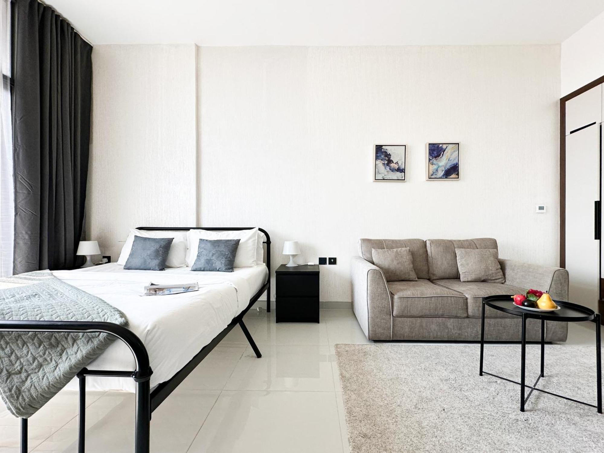 Apartment Trophy - Sunflower Sunrise W Free Parking Dubai