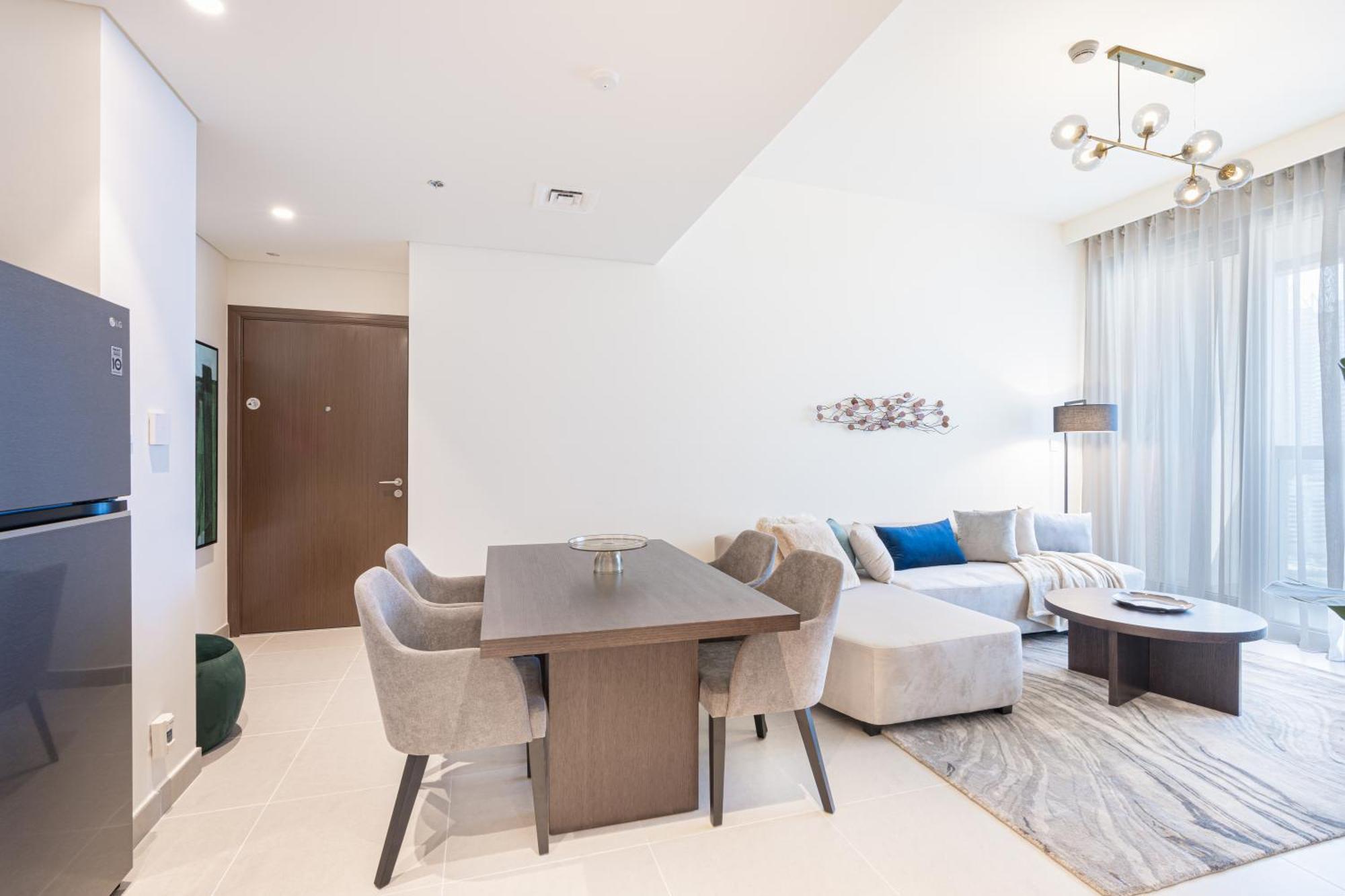 Apartment Minimal 1br Minutes Away From The Mall Dubai