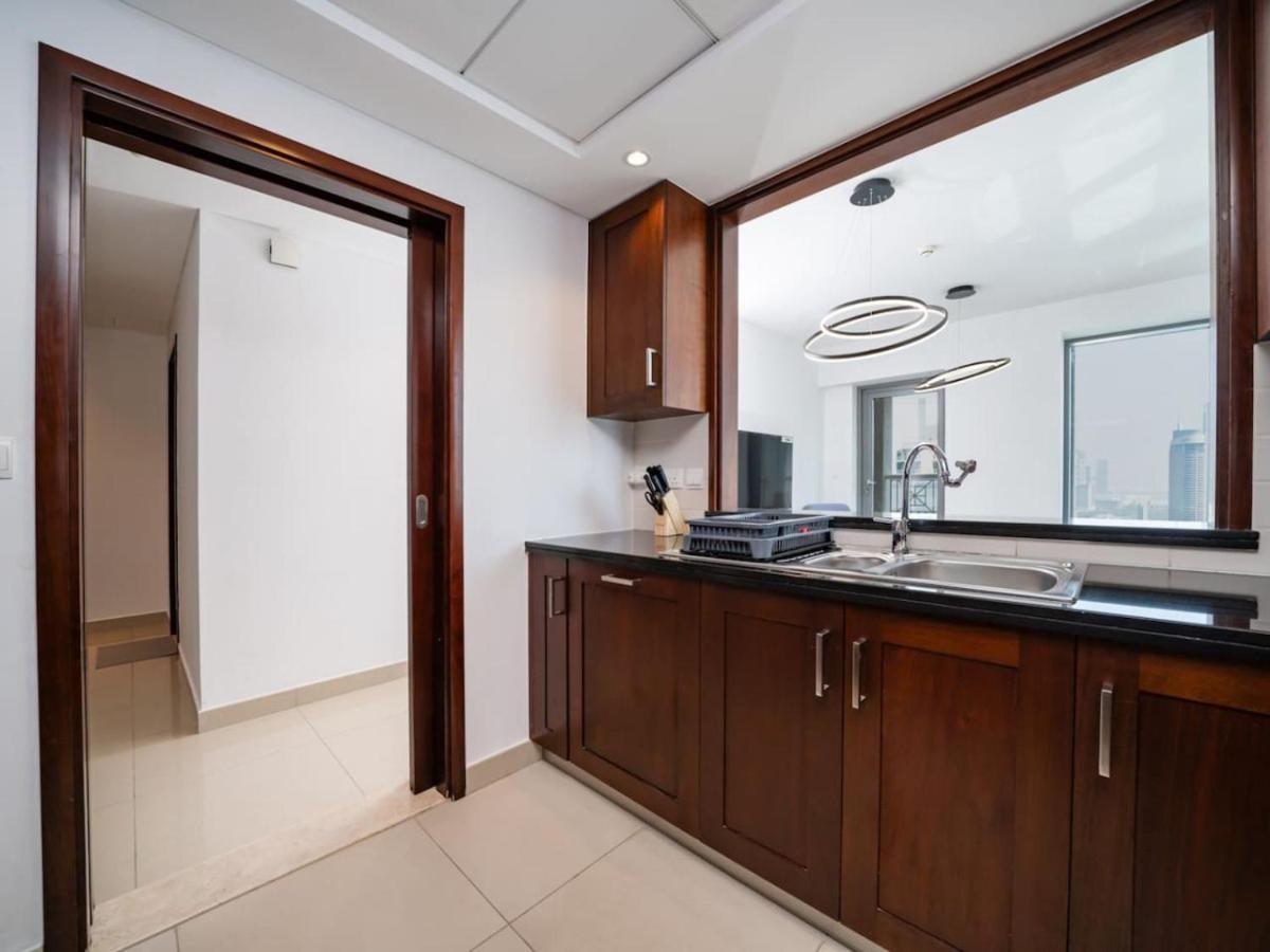 Cosy 2 Bedroom With A Burj Khalifa View Apartment *