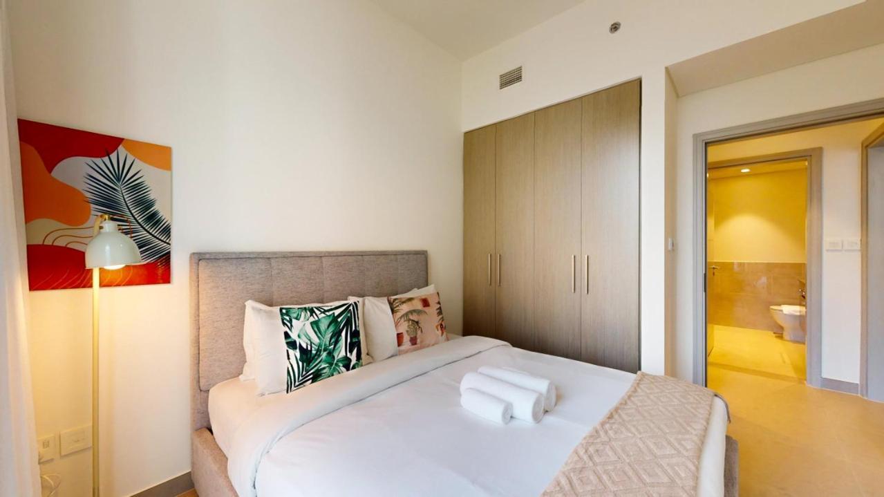 Apartment Tower 1 - Elegant Two Bedroom In Downtown
