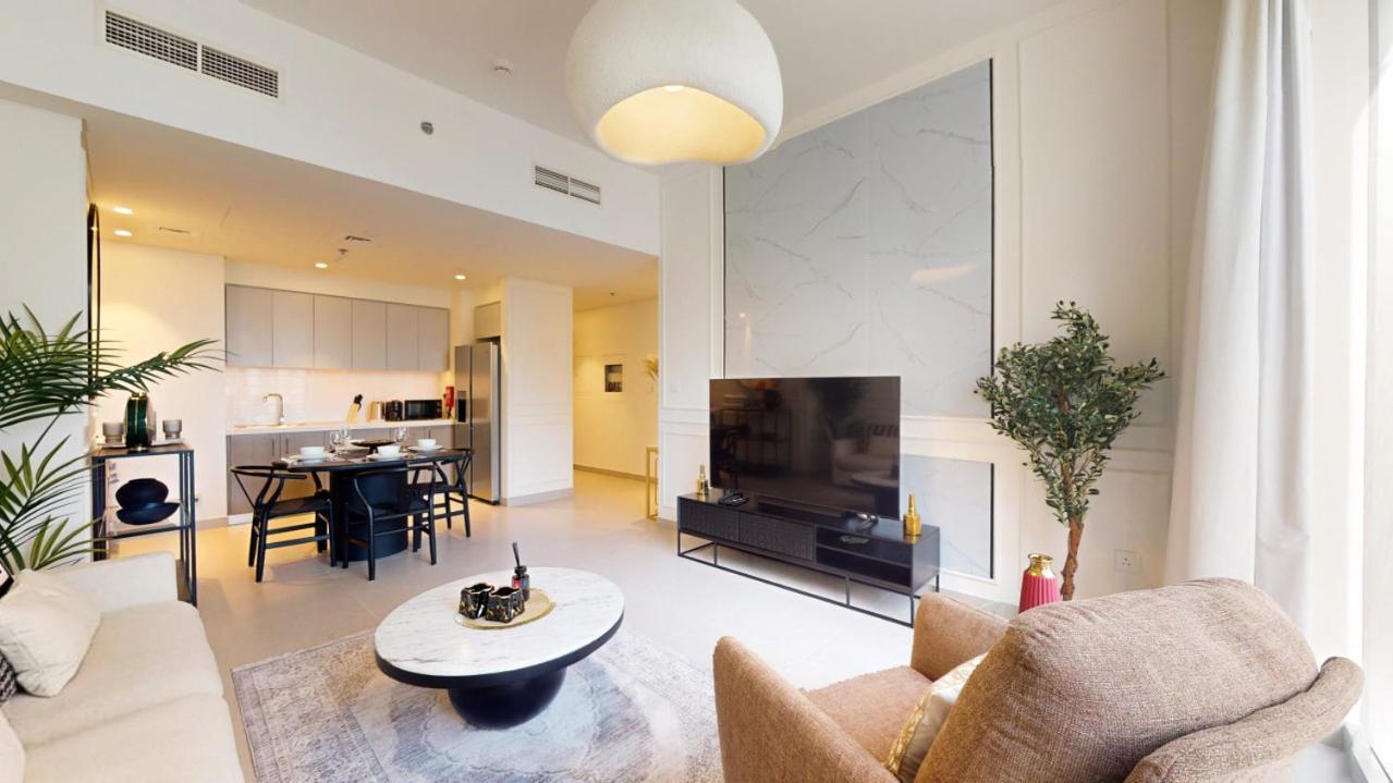 Tower 1 - Elegant Two Bedroom In Downtown *