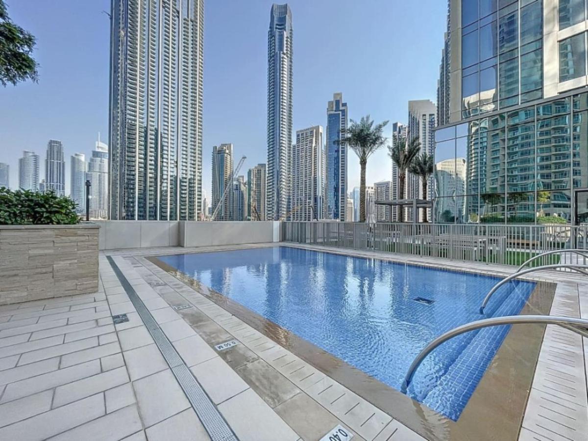 Apartment Tower 1 - Elegant Two Bedroom In Downtown *