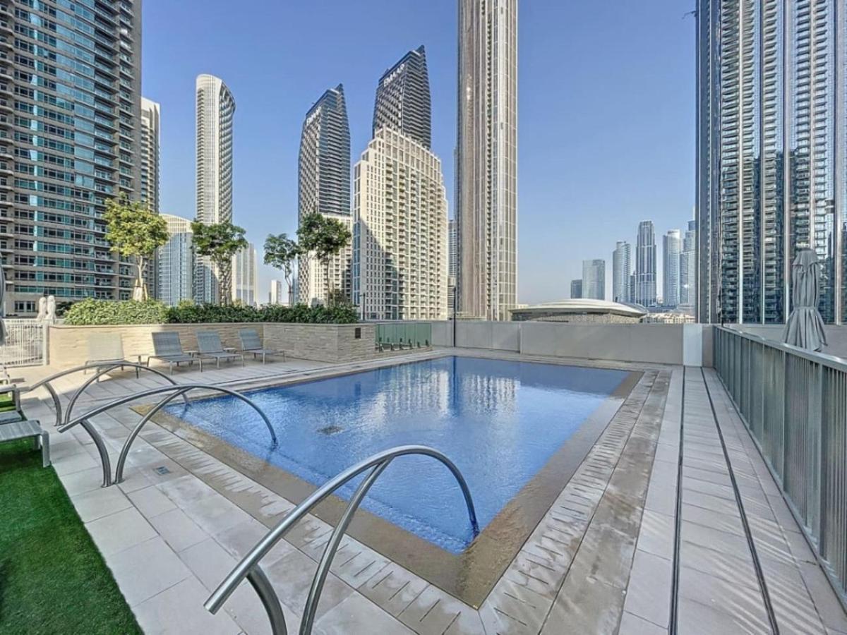 Tower 1 - Elegant Two Bedroom In Downtown