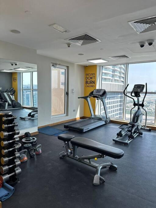 Urban Cozy 1br With Canal View - Free Parking Apartment