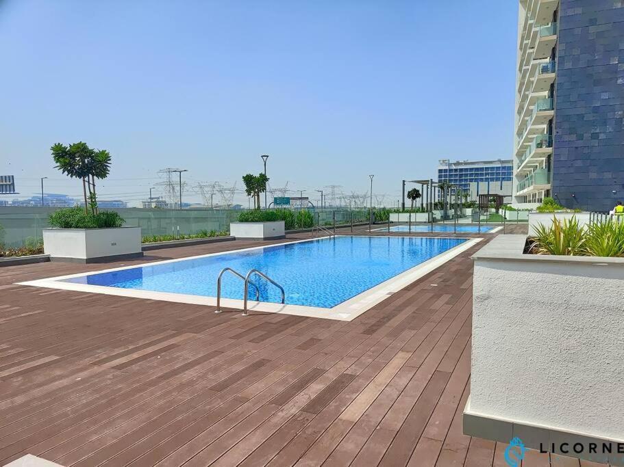 Modern Contemporary In Azizi Riviera Apartment *