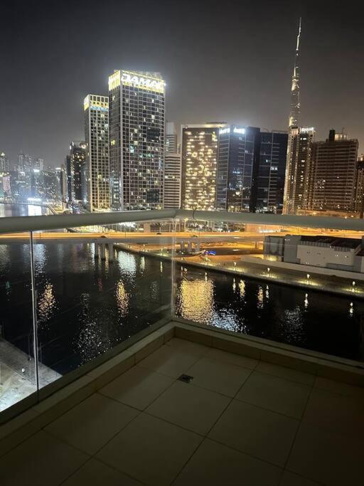 Urban Cozy 1br With Canal View - Free Parking Apartment Dubai