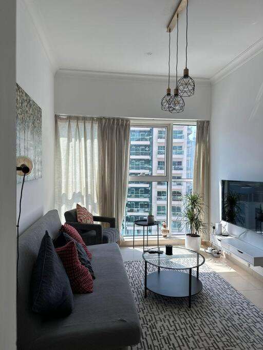 Urban Cozy 1br With Canal View - Free Parking *