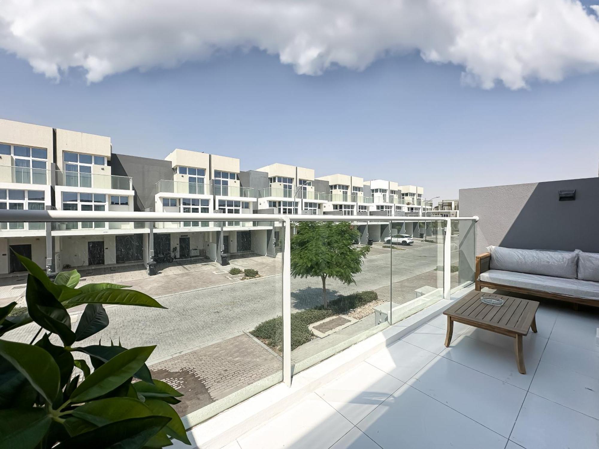 Apartment Luxurious 3bdr Serenity Awaits In Damac Hills 2