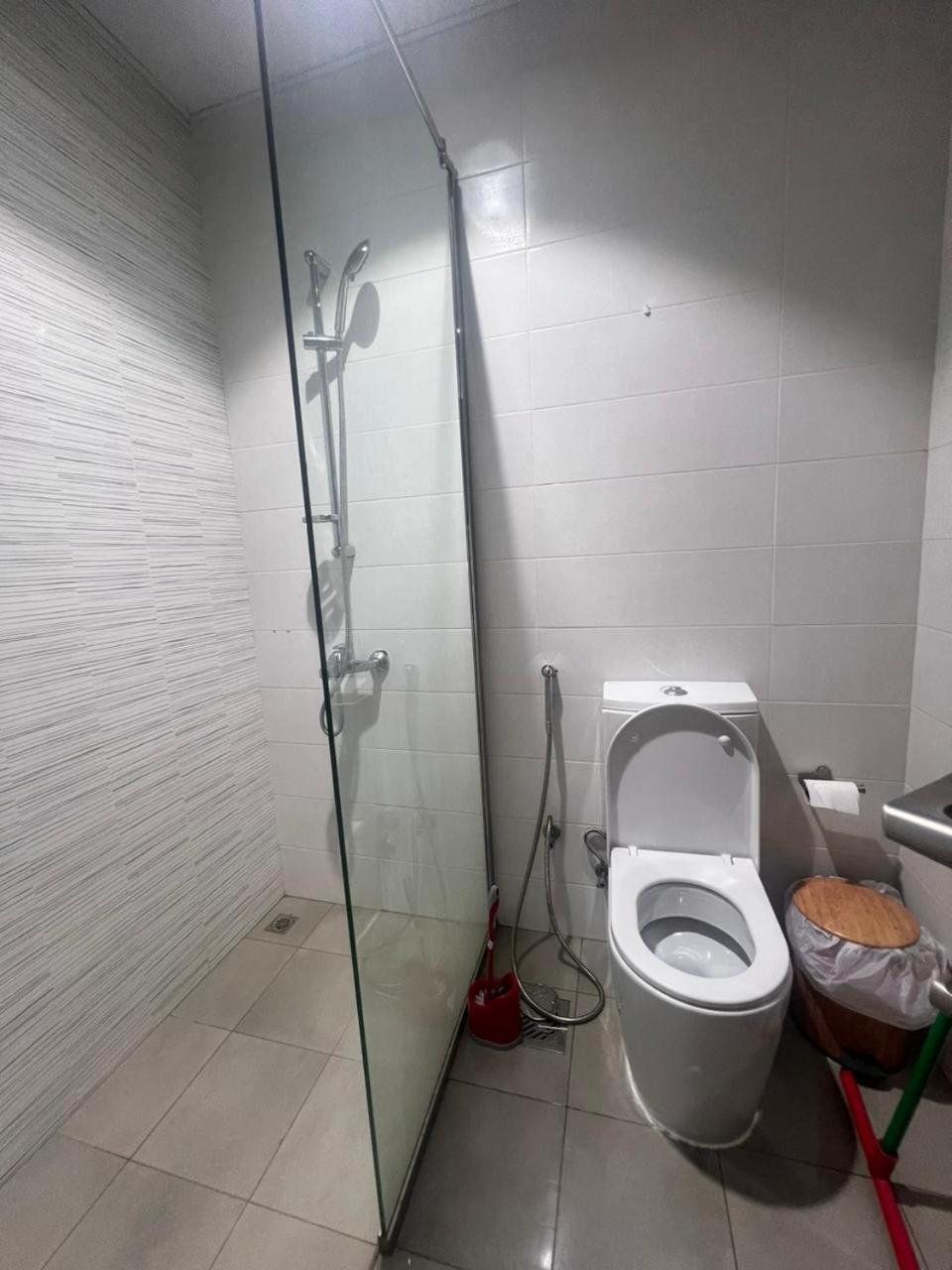 Downtown Holiday's - 1 Min To Mall & Burj Khalifa Hostel *