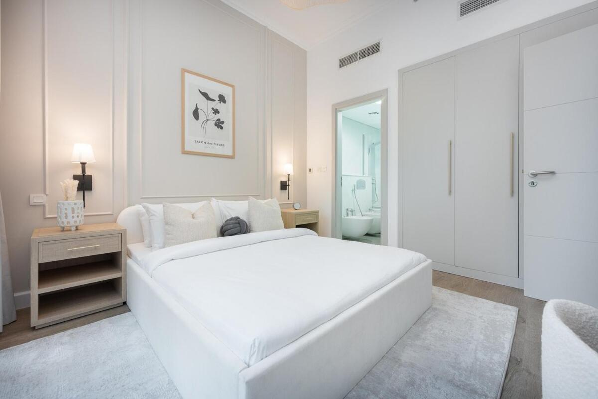 Stylish 1br Urban Living In Marina Apartment Dubai