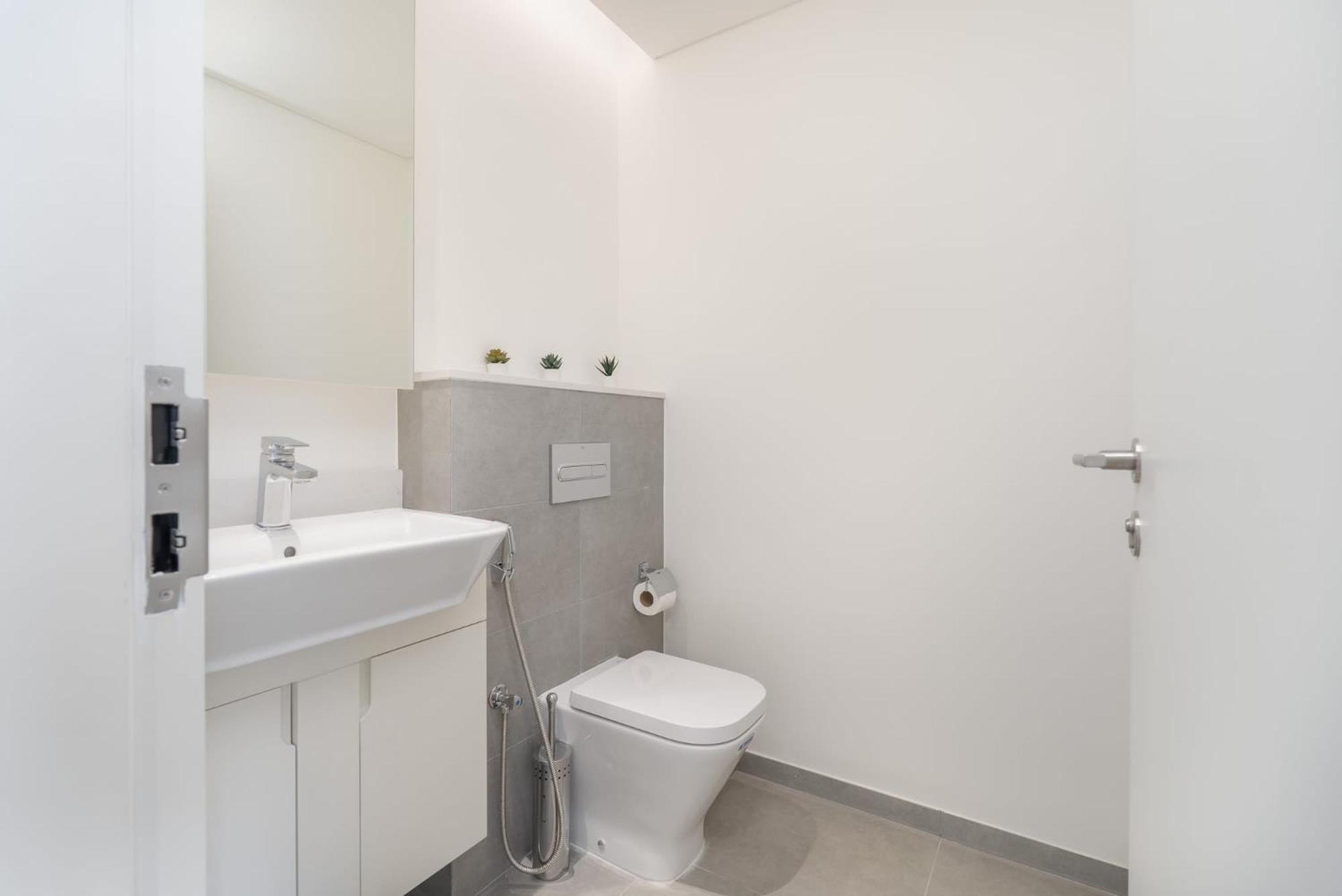 Elegant 1-bedroom Apartment, Near To Burj Khalifa * Dubai