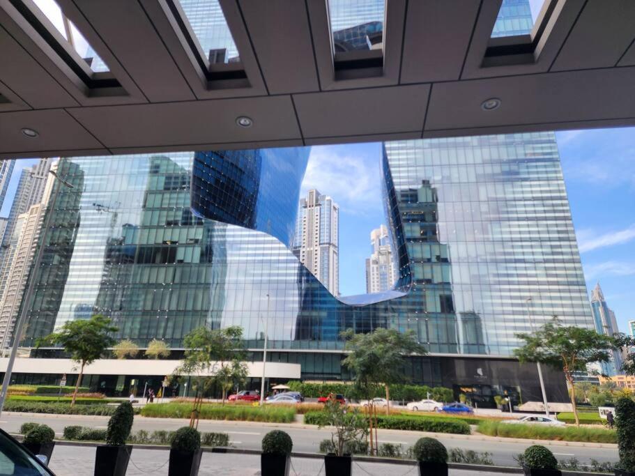 Apartment With Terrace Damac Maison Cour Jardin Business Bay *