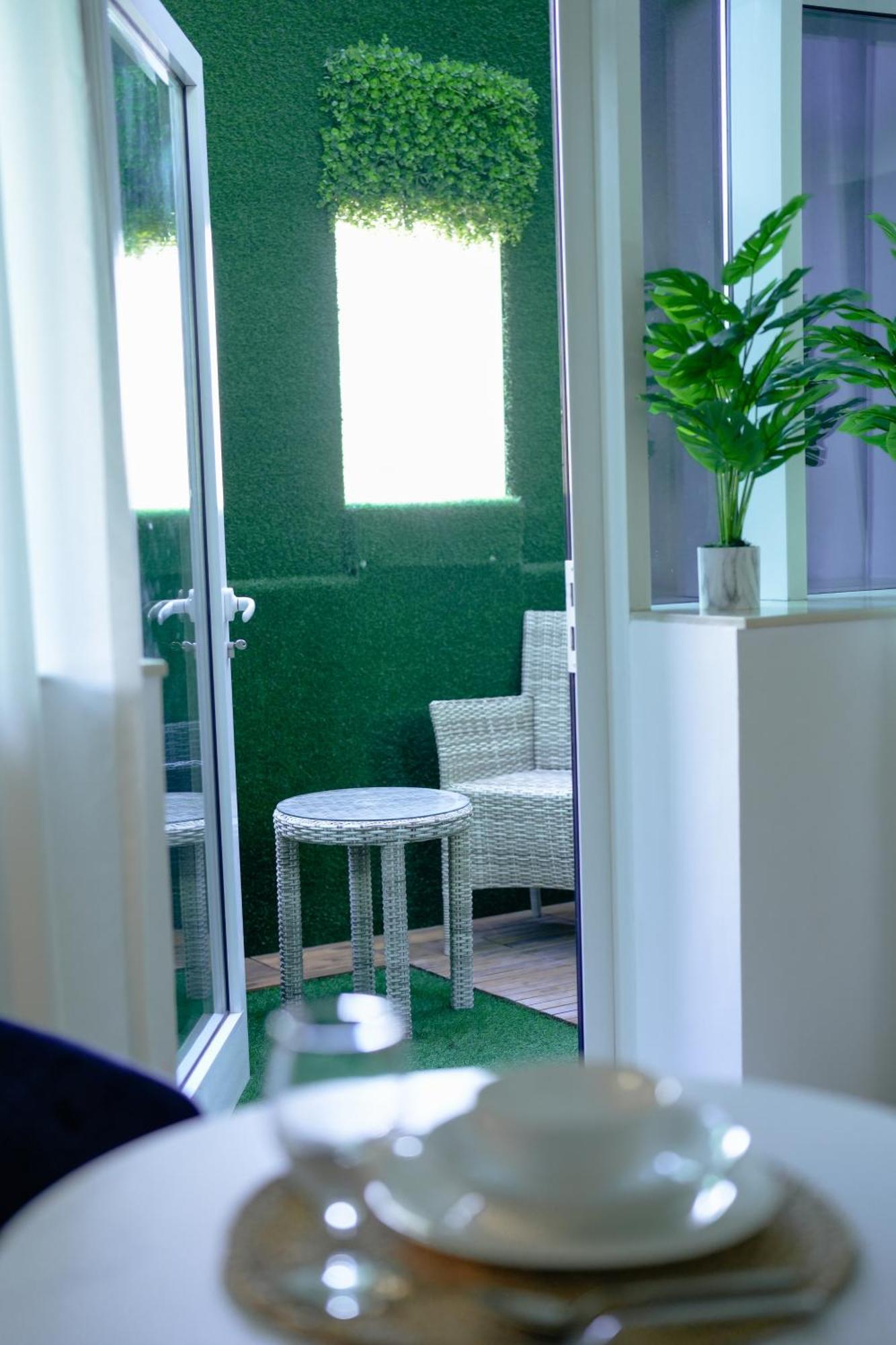 With Terrace Damac Maison Cour Jardin Business Bay *