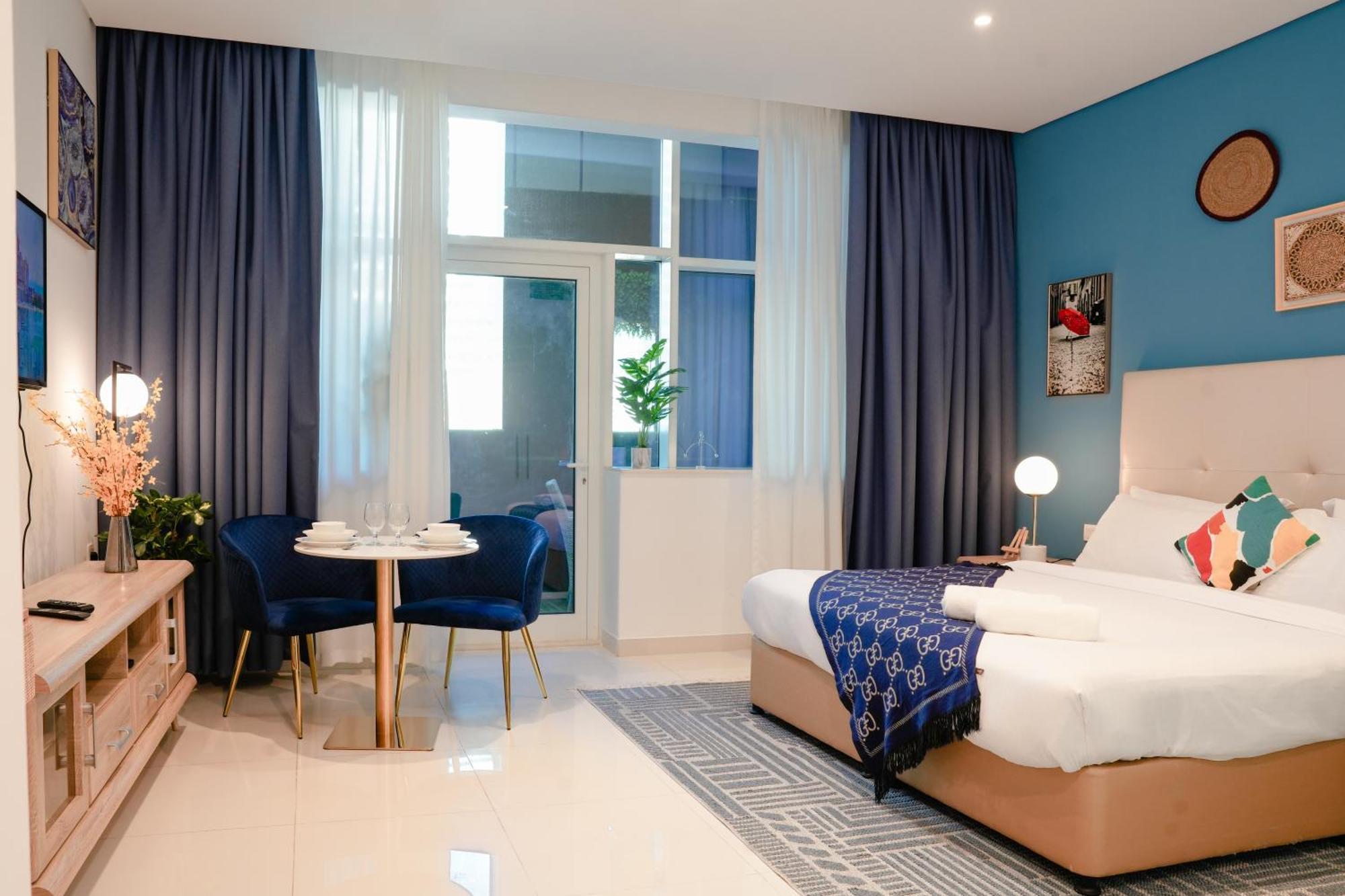 With Terrace Damac Maison Cour Jardin Business Bay
