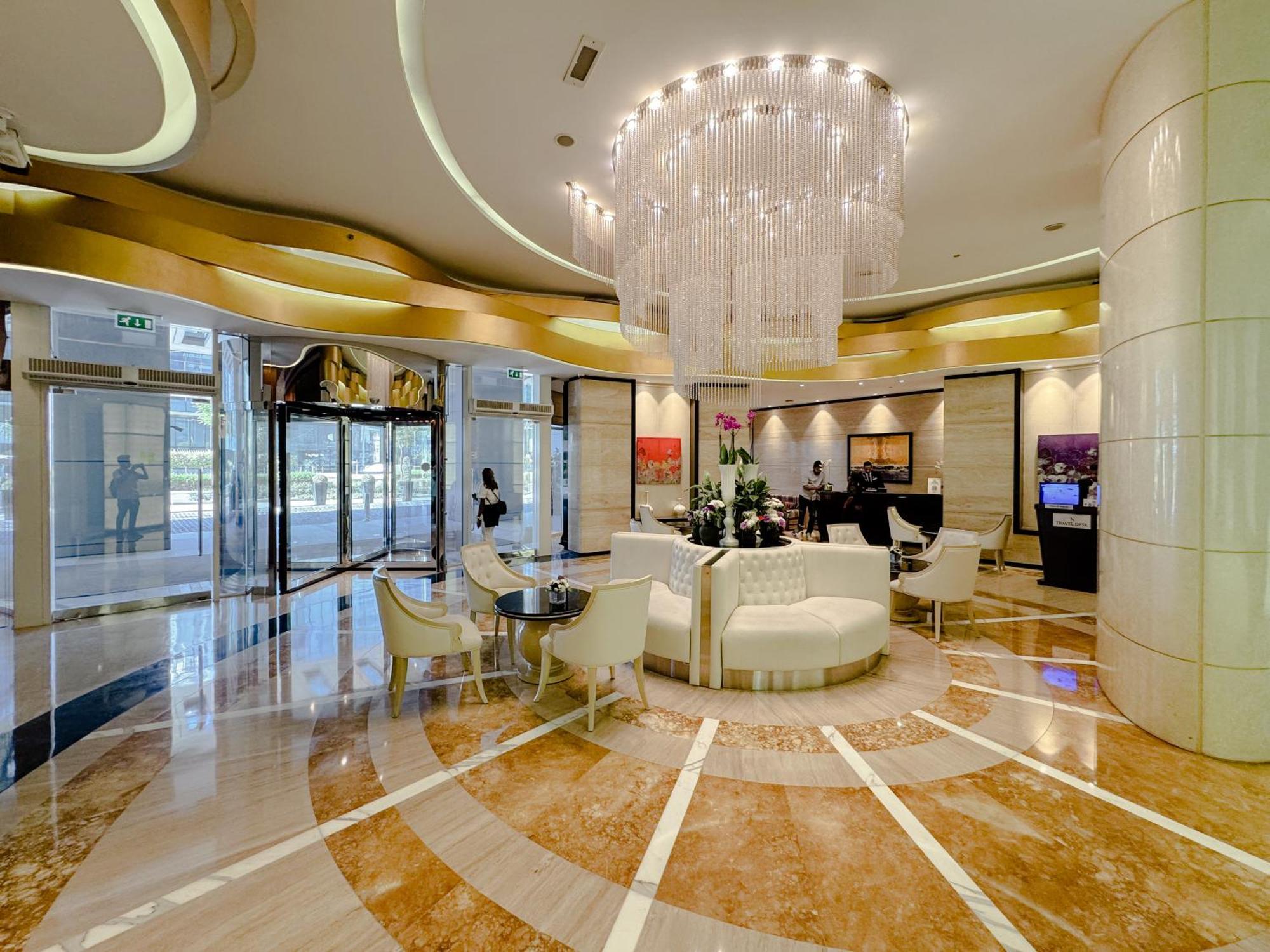 With Terrace Damac Maison Cour Jardin Business Bay * Dubai