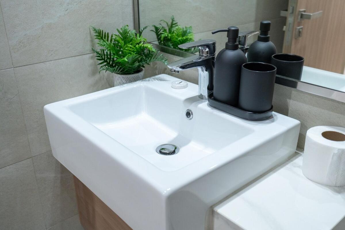 Apartment Inviting Studio Perfect For 3 In Meydan!