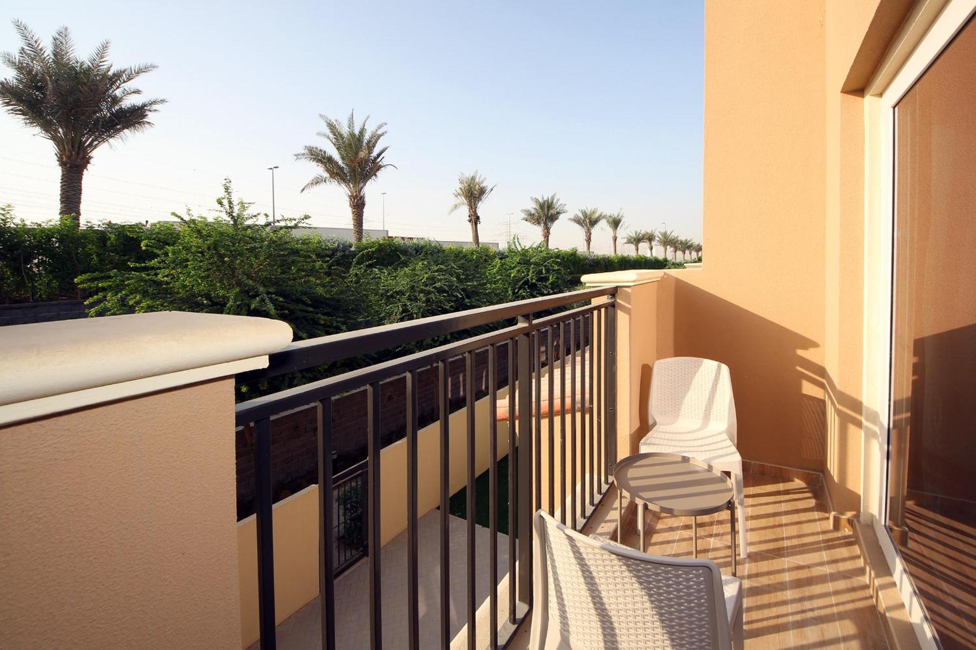 New Arabian Nova 4 Bedroom & Maid Land Villa *