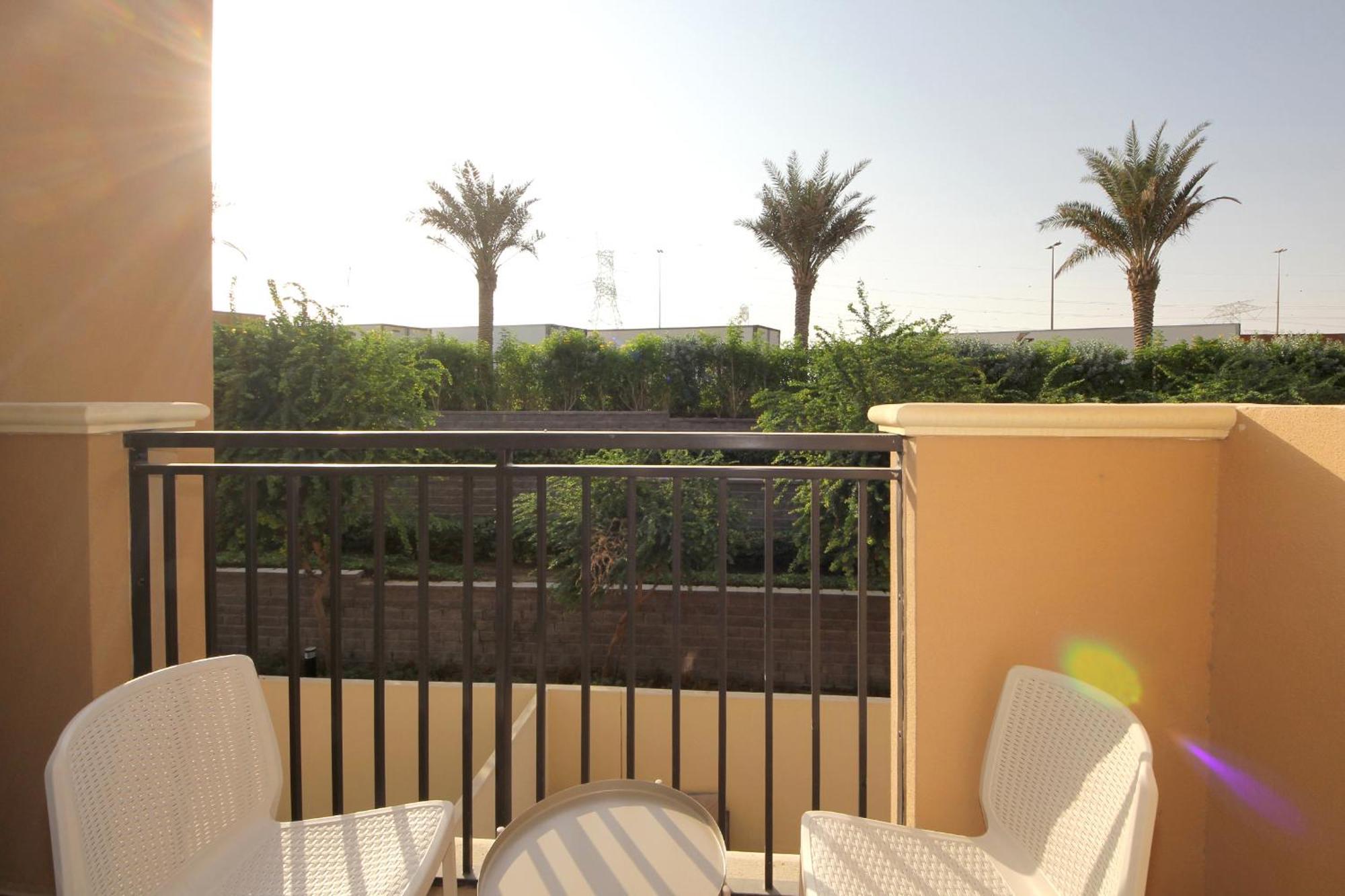 Villa New Arabian Nova 4 Bedroom & Maid Land *