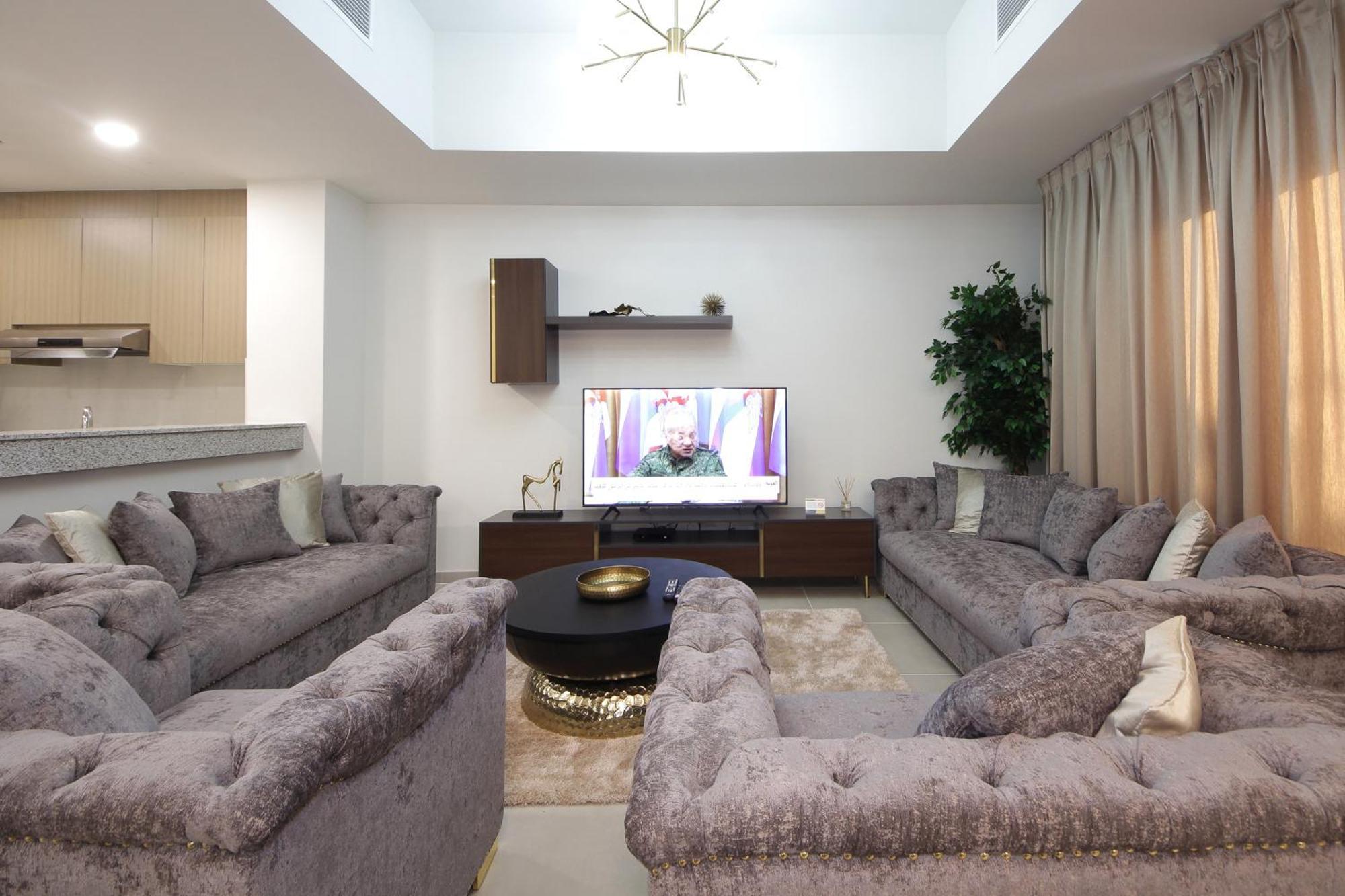 New Arabian Nova 4 Bedroom & Maid Land