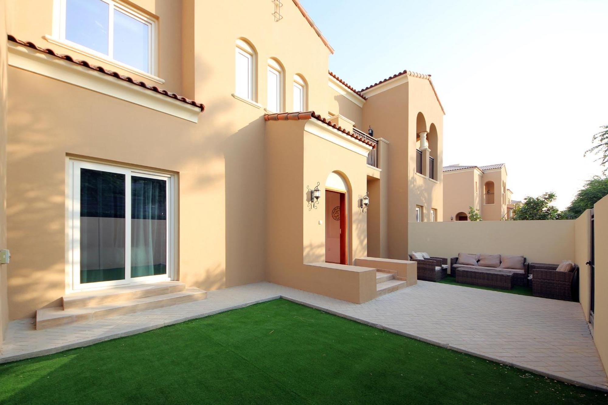 Villa New Arabian Nova 4 Bedroom & Maid Land *