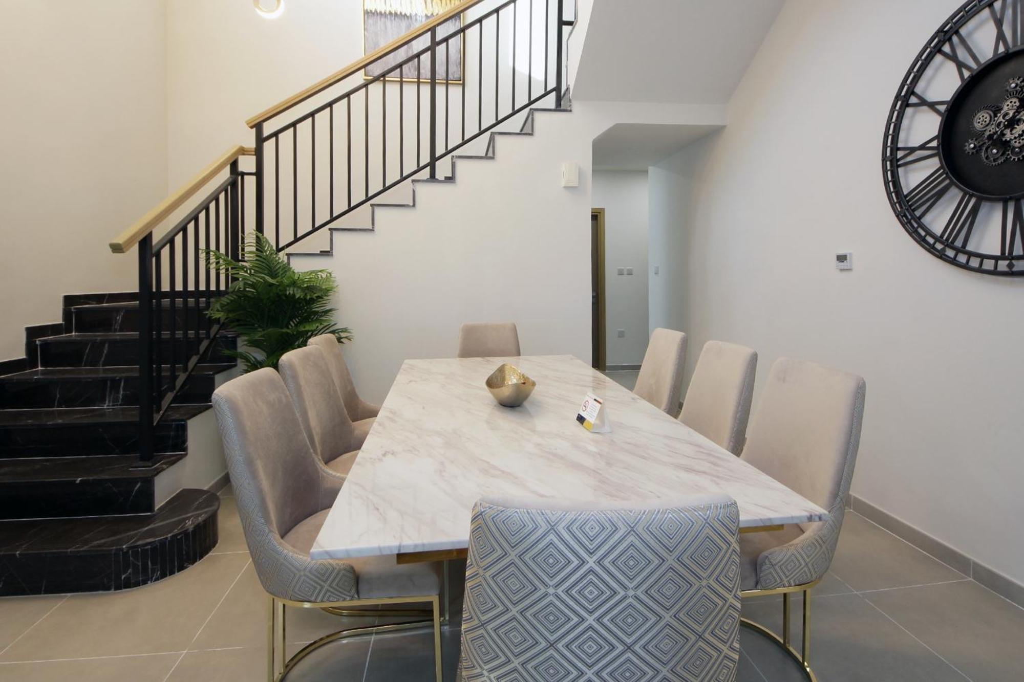 New Arabian Nova 4 Bedroom & Maid Land