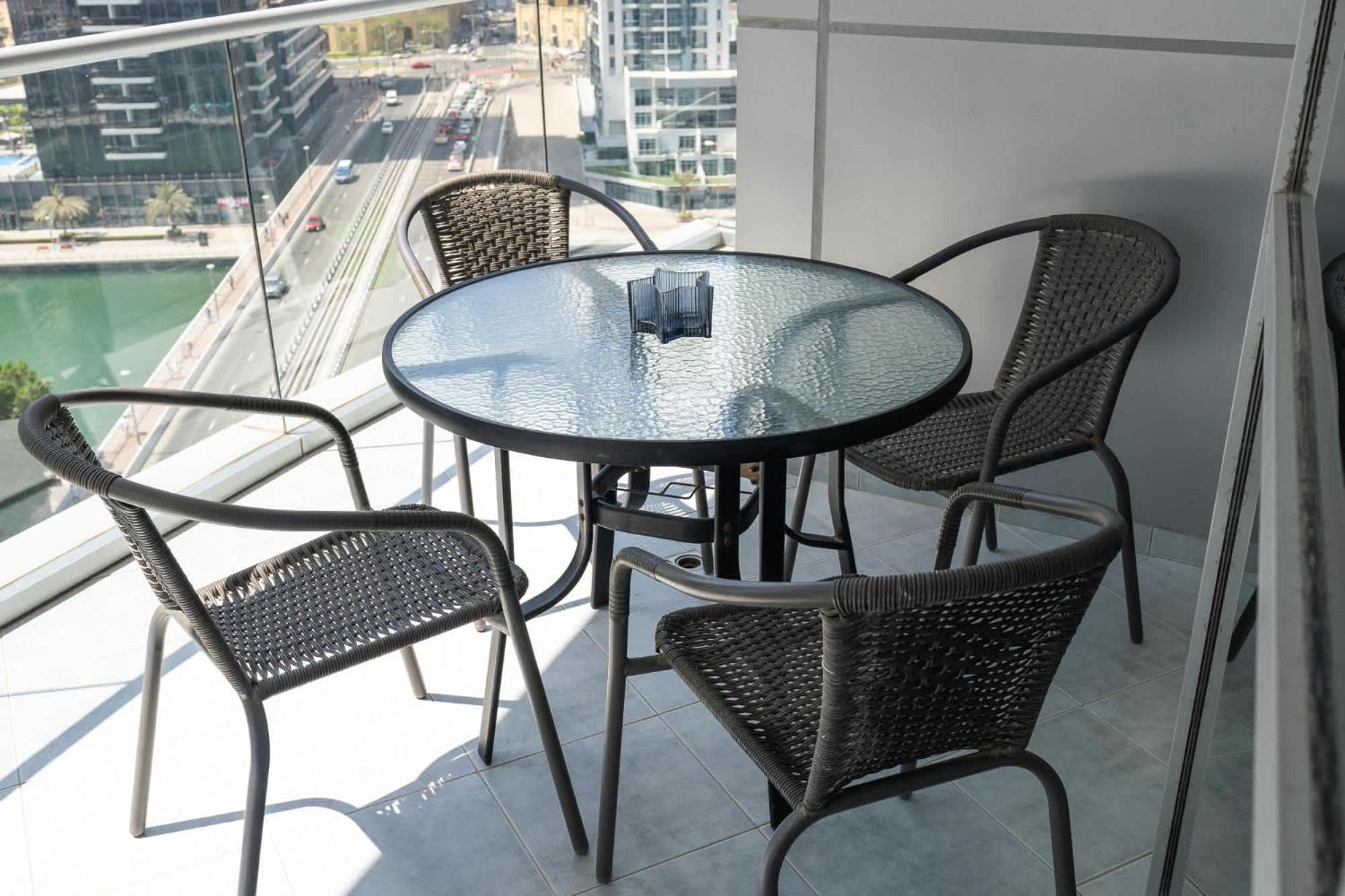 Minimalist Airy 3-bedroom With Cityscape View In Marina