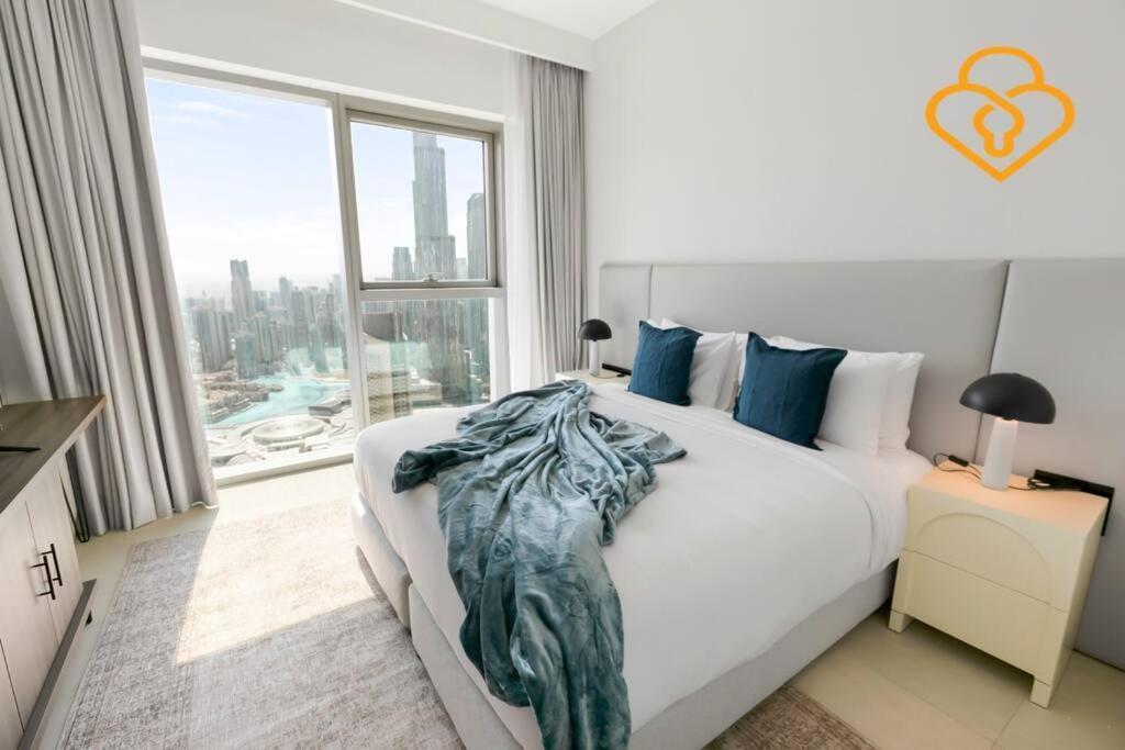 Downtown Views 3 Bedroom W Nanny Full Burj Khalifa View Connected To Mall *