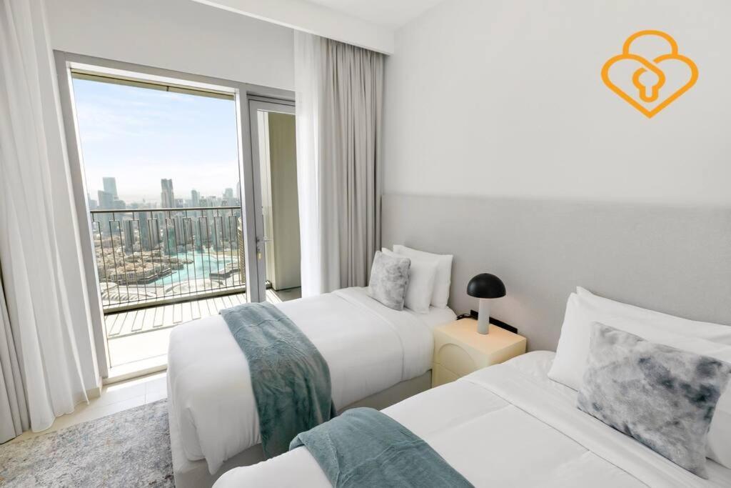 Downtown Views 3 Bedroom W Nanny Full Burj Khalifa View Connected To Mall Apartment Dubai