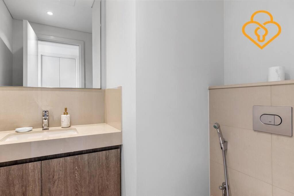 Keysplease 2 Bedroom Downtown Views Ii Steps To Mall *