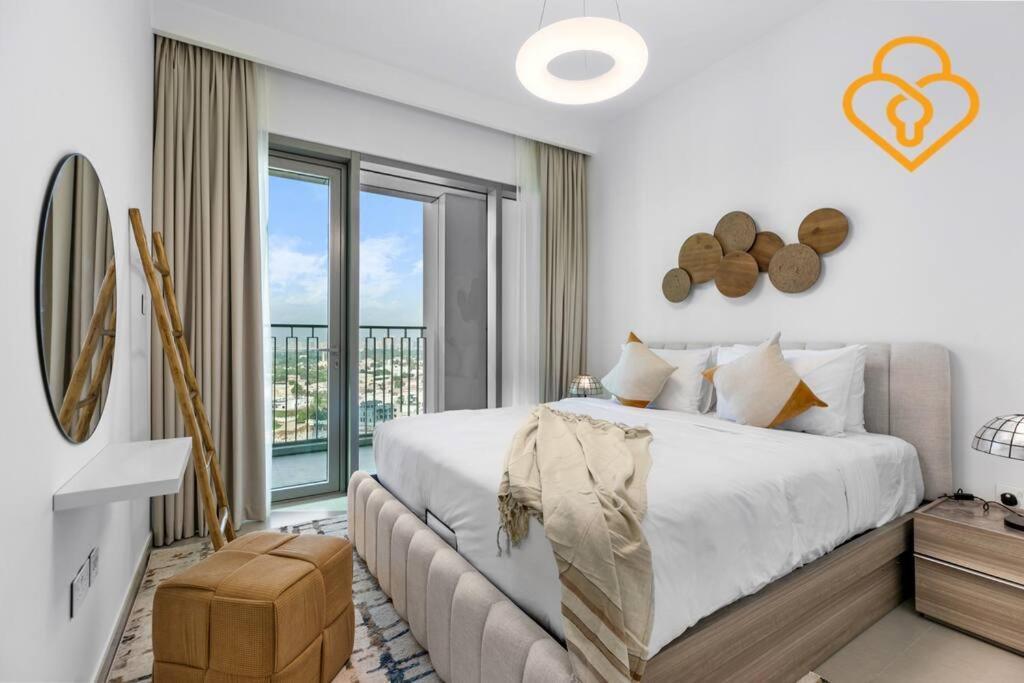Keysplease 2 Bedroom Downtown Views Ii Steps To Mall Dubai