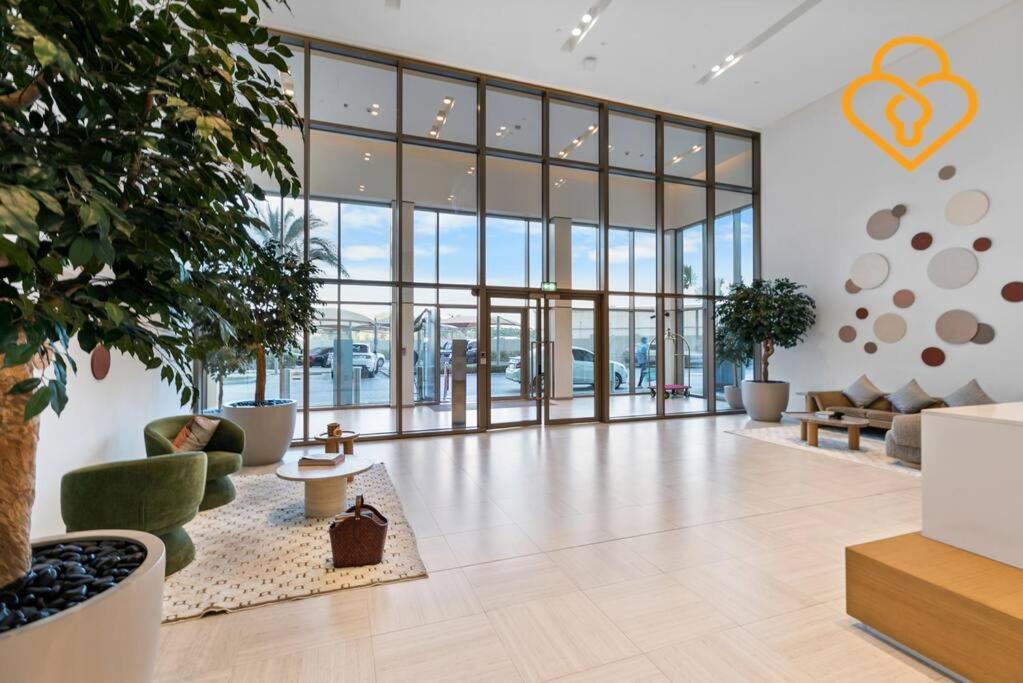 Keysplease 2 Bedroom Downtown Views Ii Steps To Mall Apartment Dubai