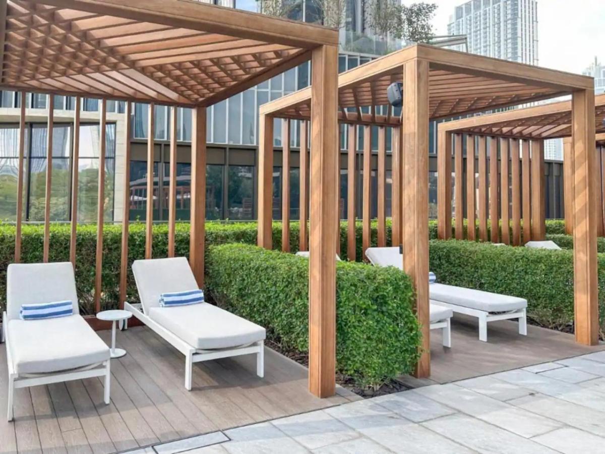 Gorgeous High Floor 3-bed With Full Burj View Apartment *