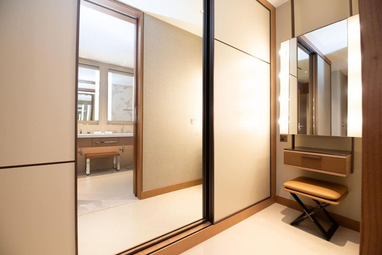 Gorgeous High Floor 3-bed With Full Burj View * Dubai