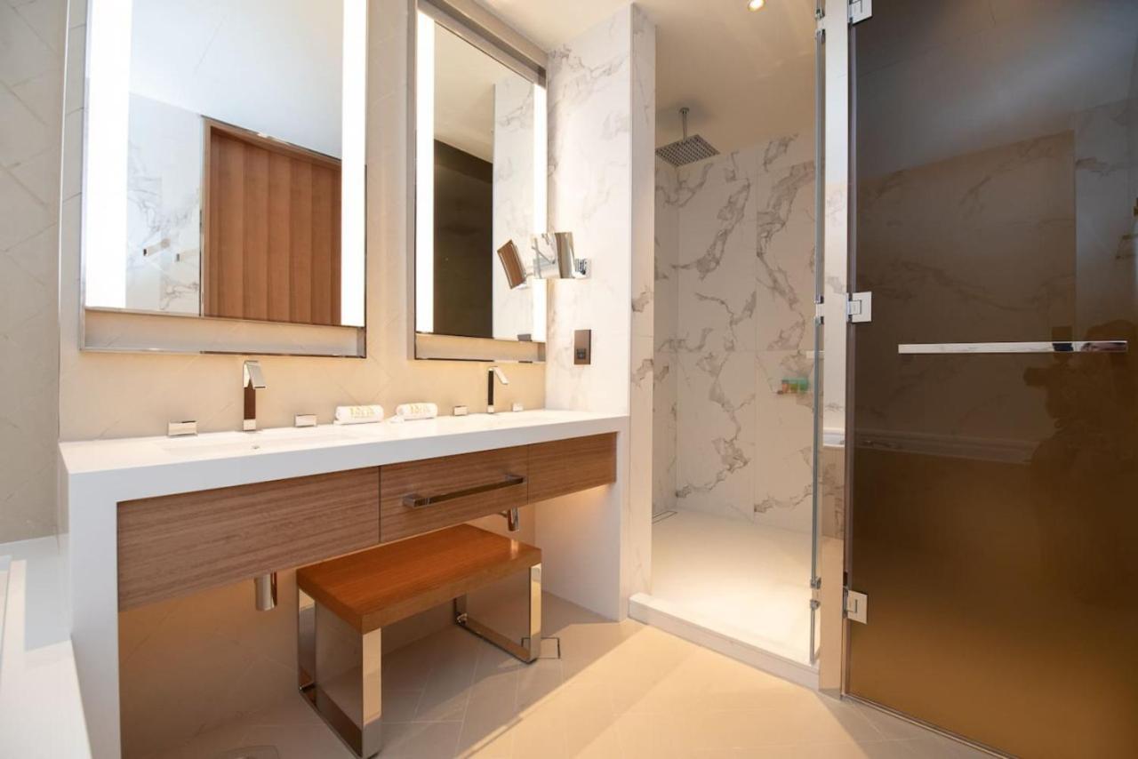 Gorgeous High Floor 3-bed With Full Burj View Apartment
