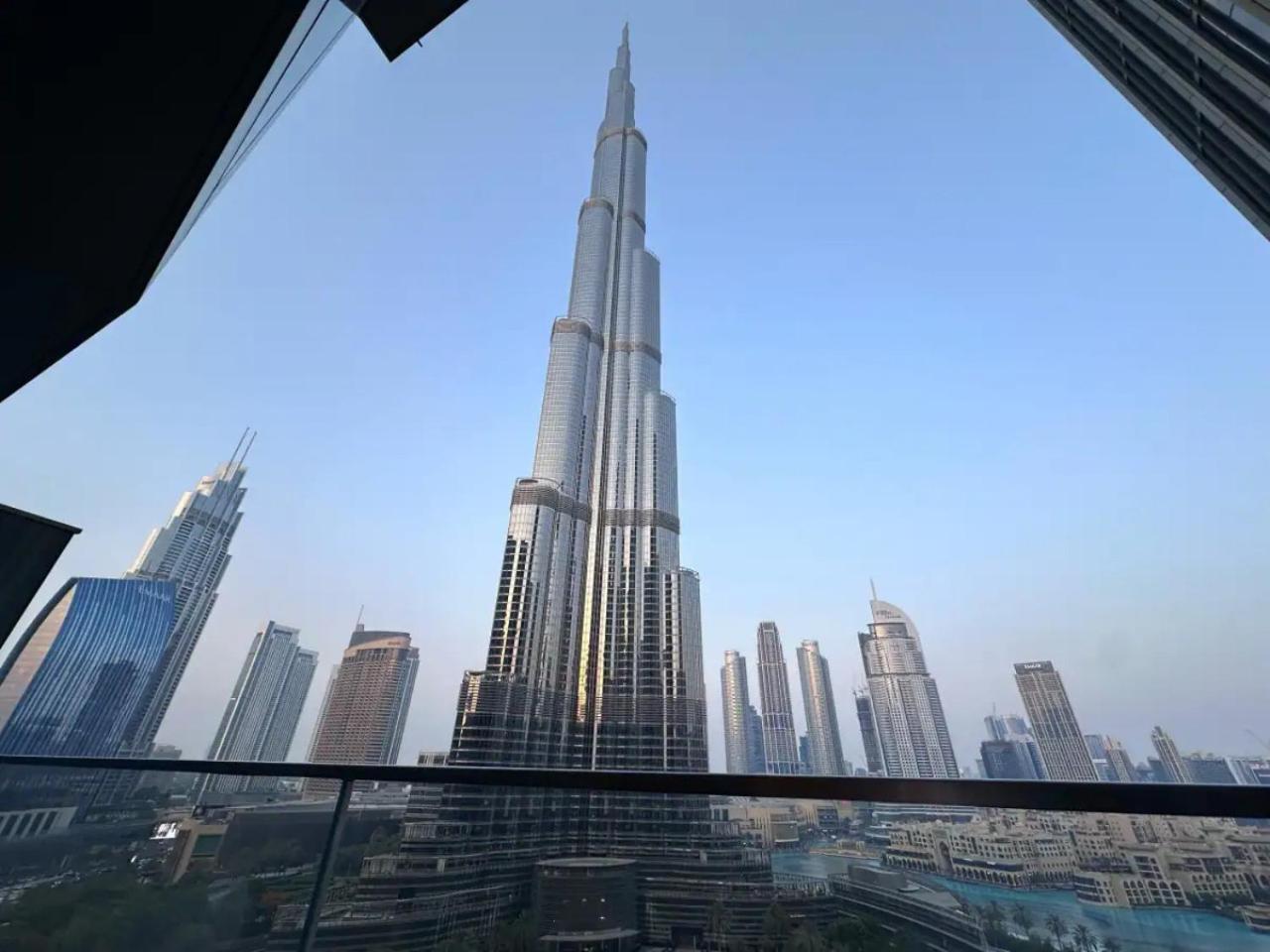 Gorgeous High Floor 3-bed With Full Burj View Dubai