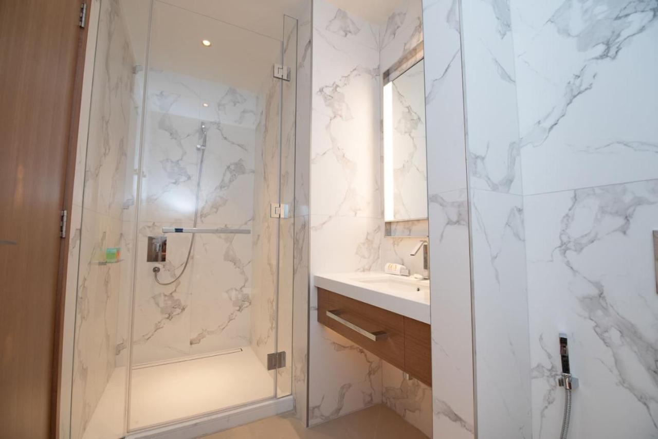 Gorgeous High Floor 3-bed With Full Burj View Apartment