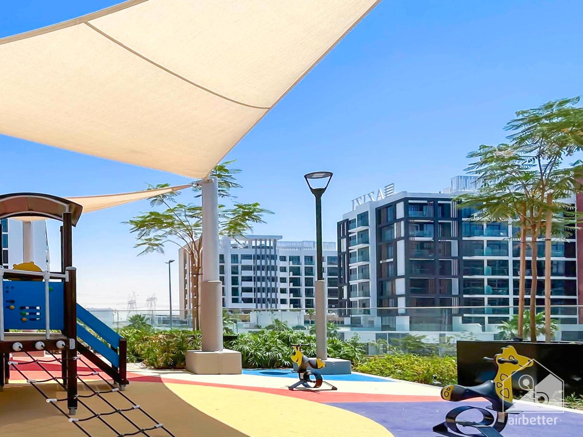 Opulent With Balcony At Aziz Riviera Dubai