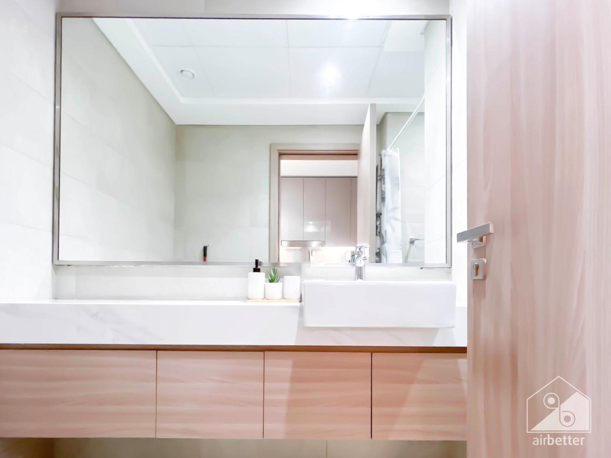 Opulent With Balcony At Aziz Riviera