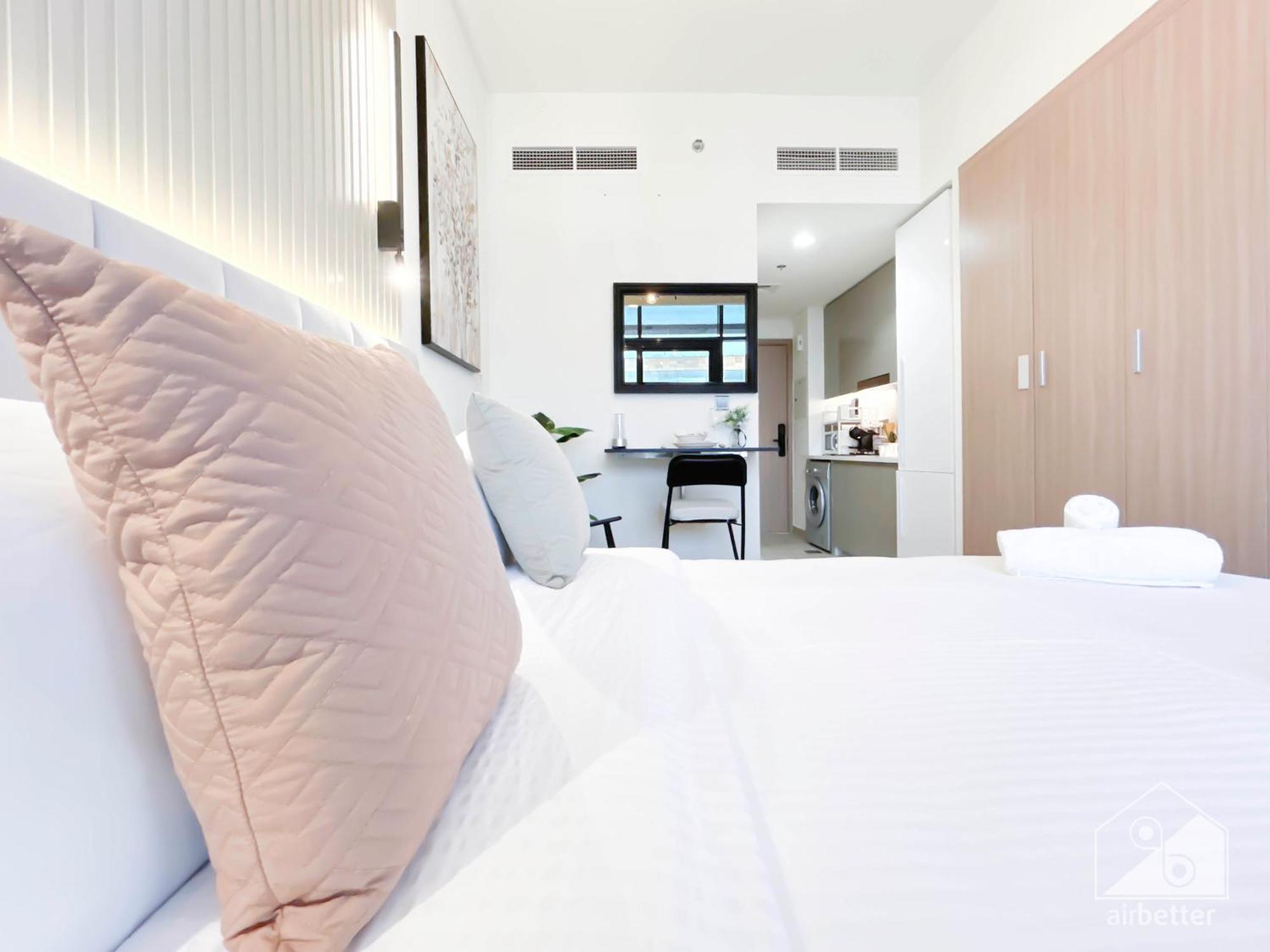 Apartment Opulent With Balcony At Aziz Riviera