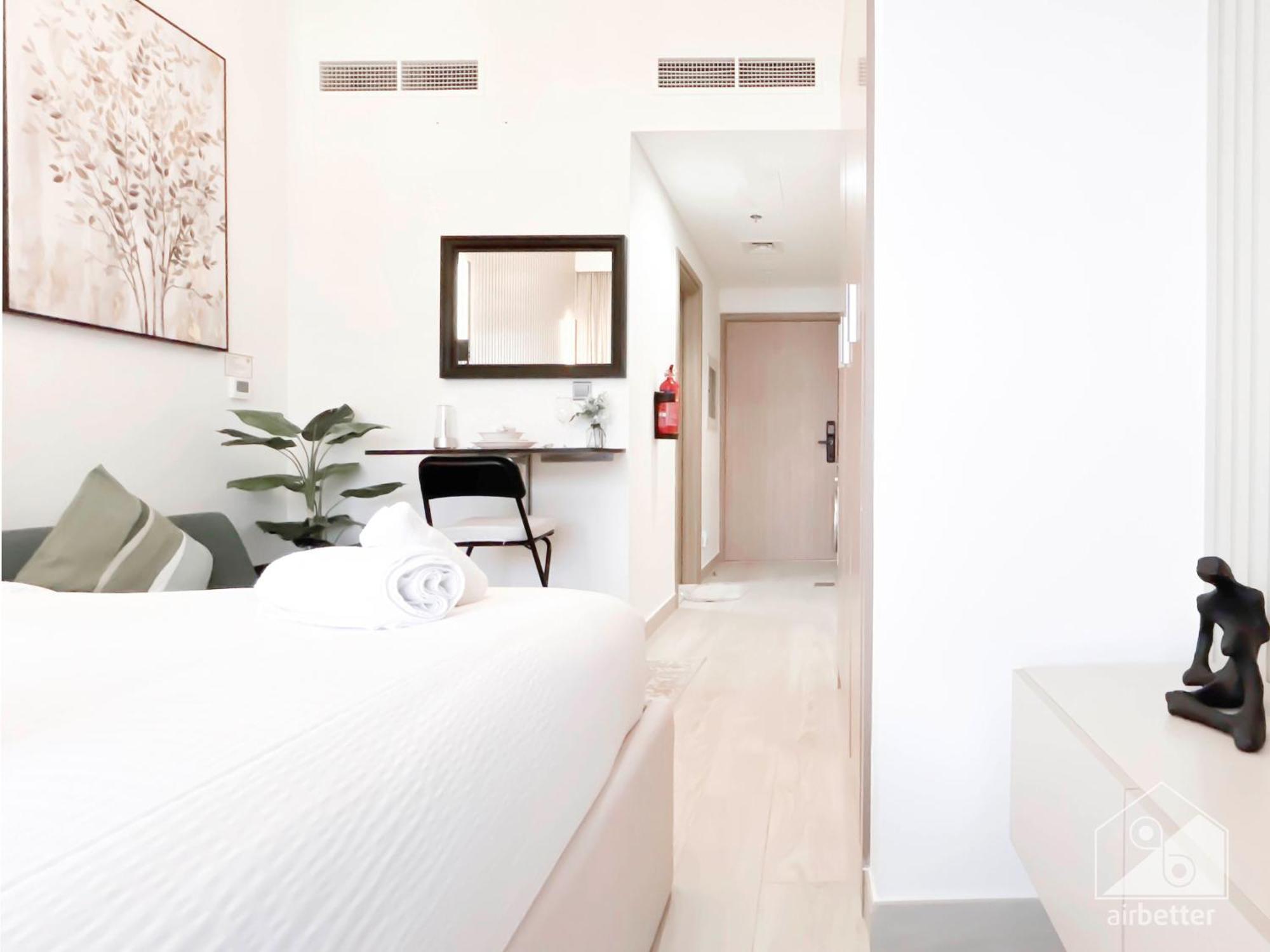 Opulent With Balcony At Aziz Riviera