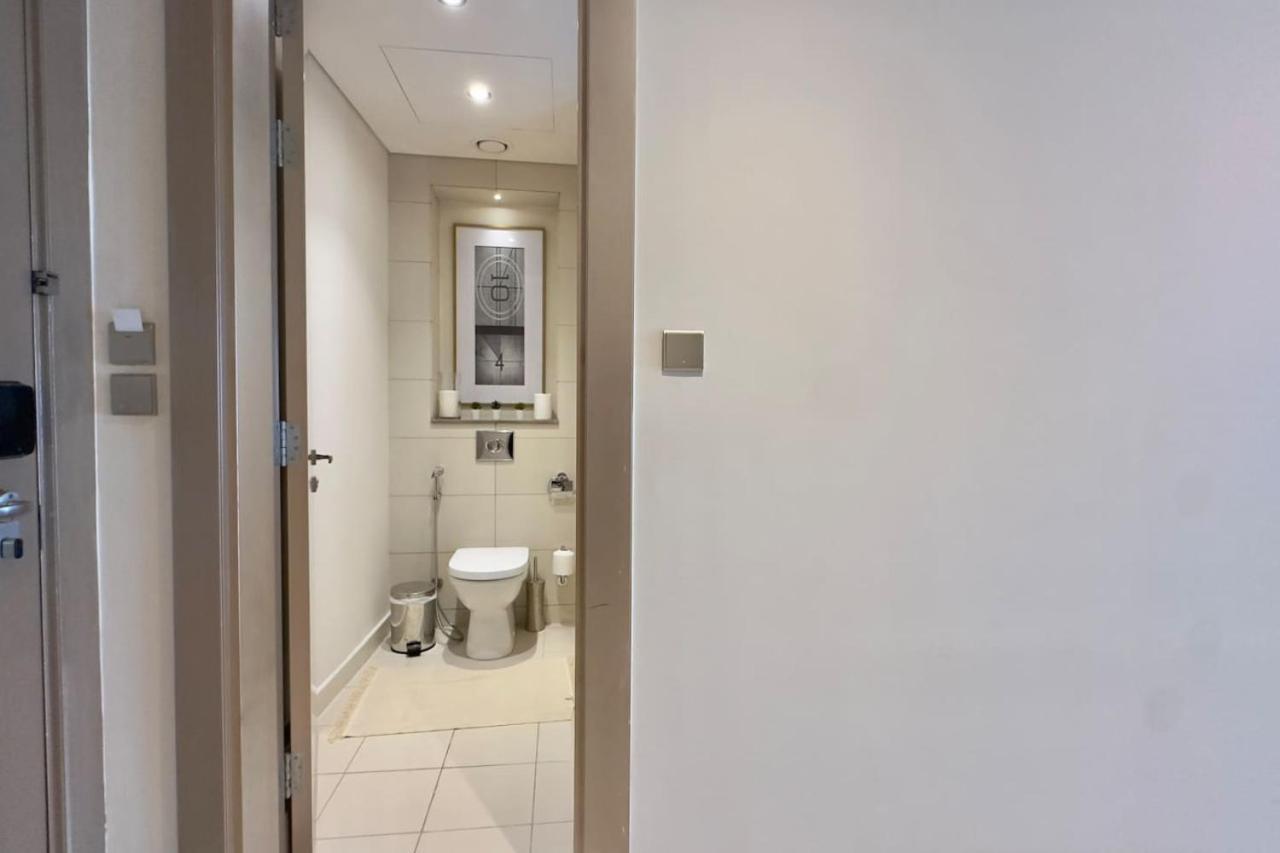 2br High Floor In Paramount Tower A - Business Bay By Vibel * Dubai
