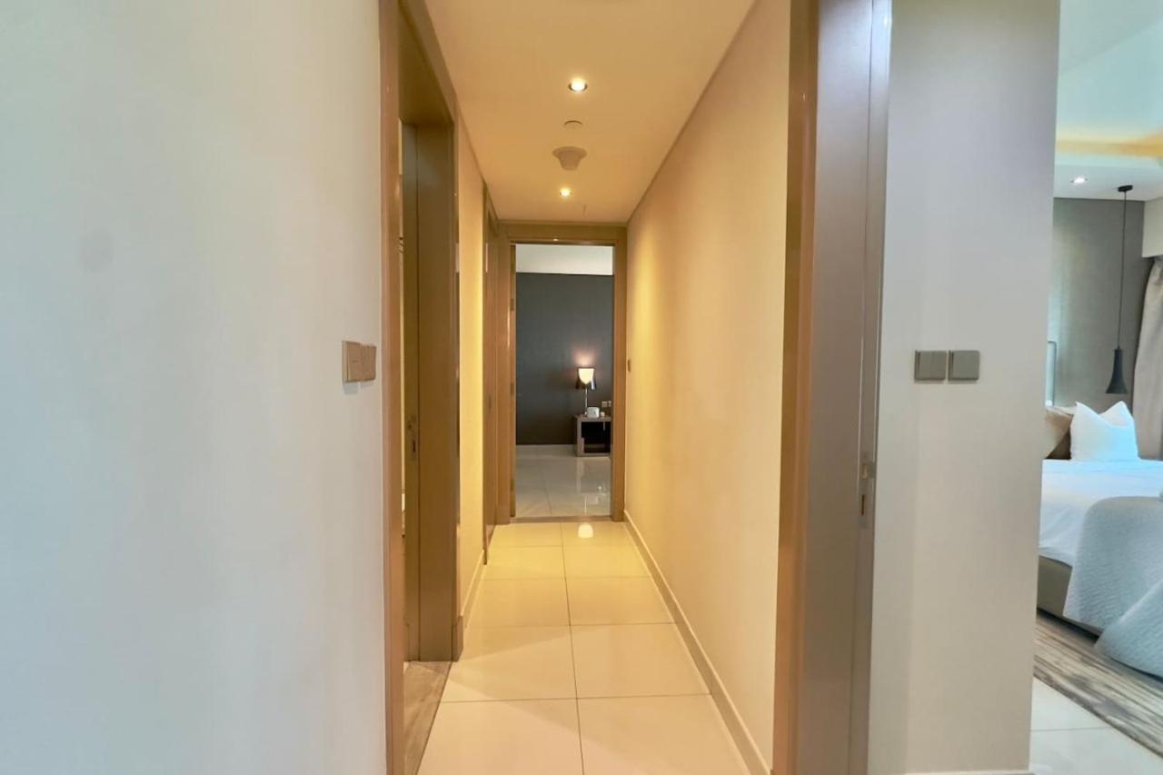 2br High Floor In Paramount Tower A - Business Bay By Vibel