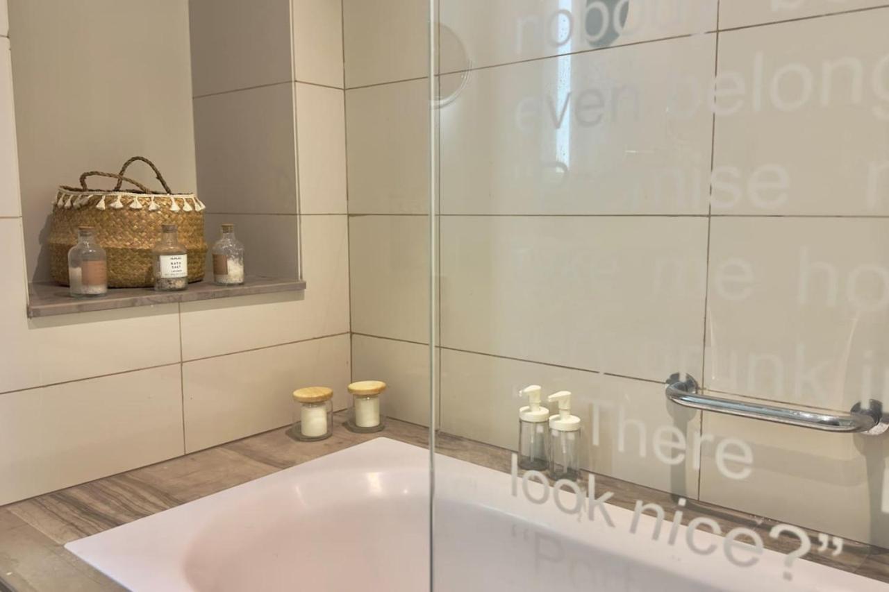 Apartment 2br High Floor In Paramount Tower A - Business Bay By Vibel Dubai
