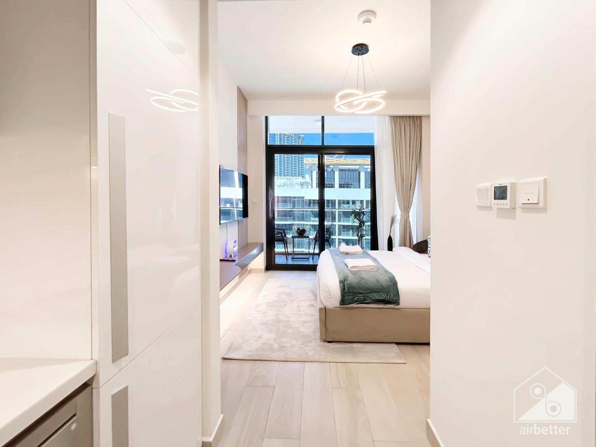 Riviera With Balcony Views *
