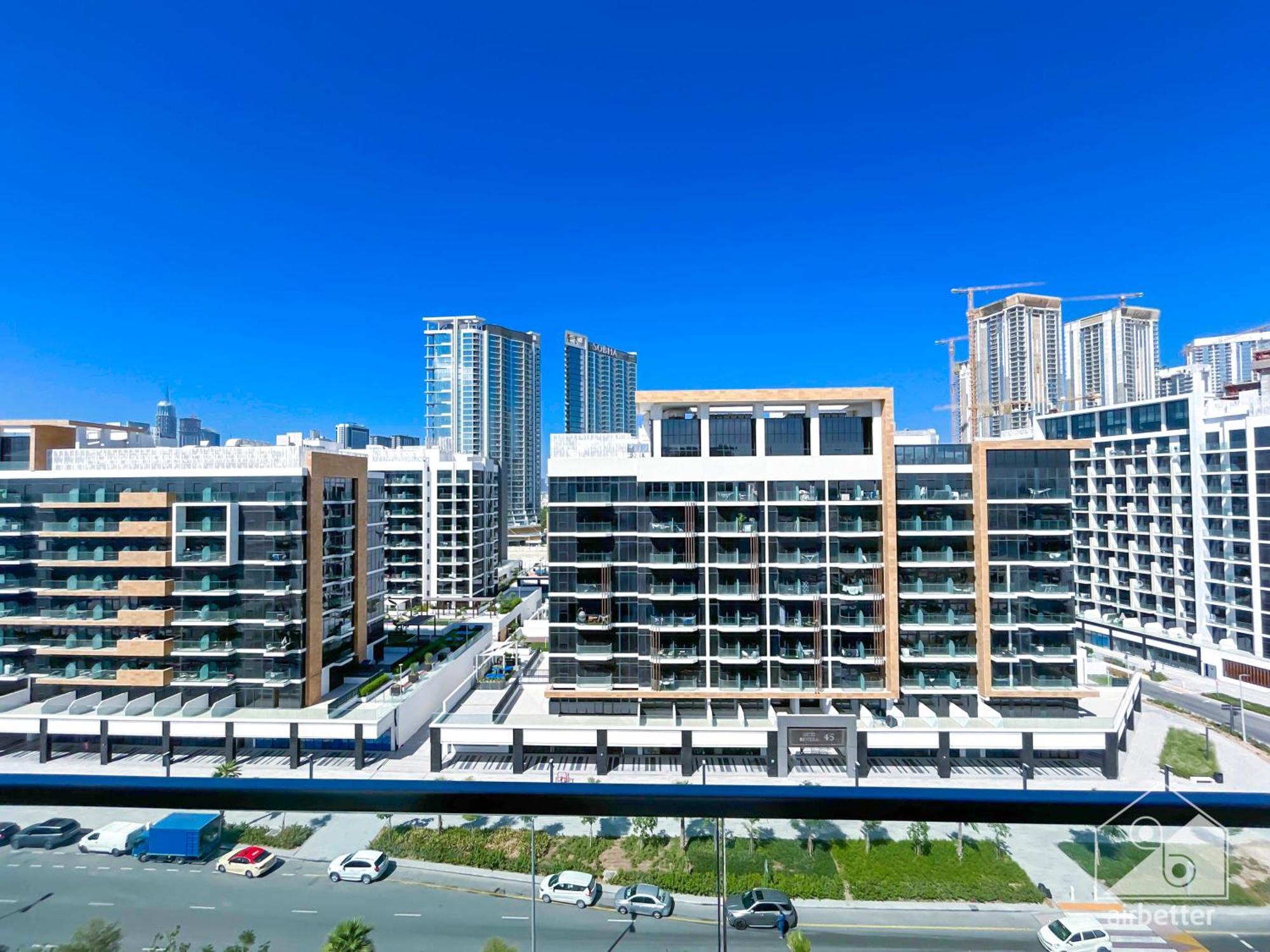 Riviera With Balcony Views Apartment