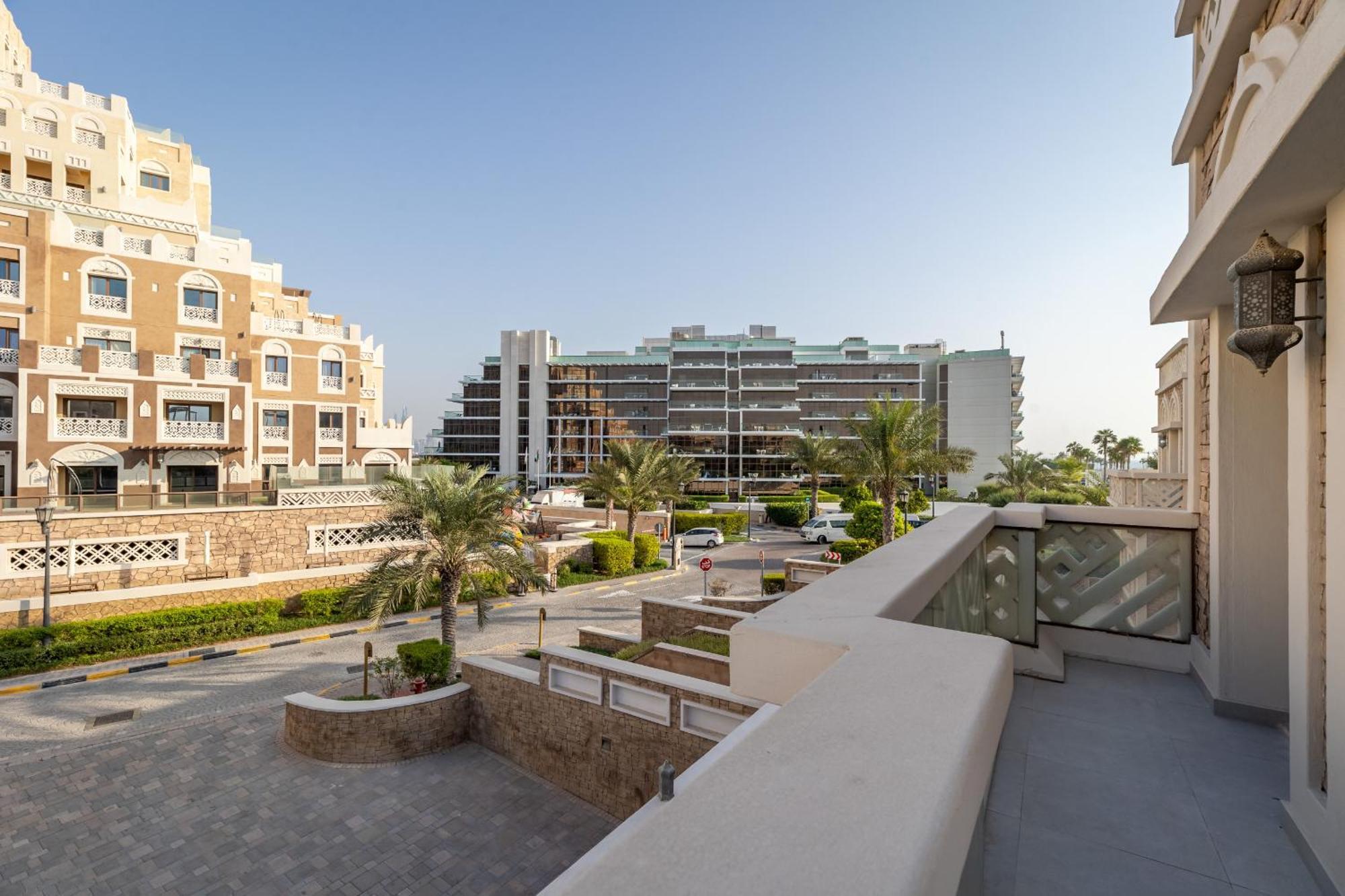 Eden's Homes & - Balqis Apartment